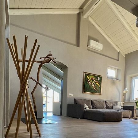 شقة Luxury Langhe Loft لا مورّا المظهر الخارجي الصورة